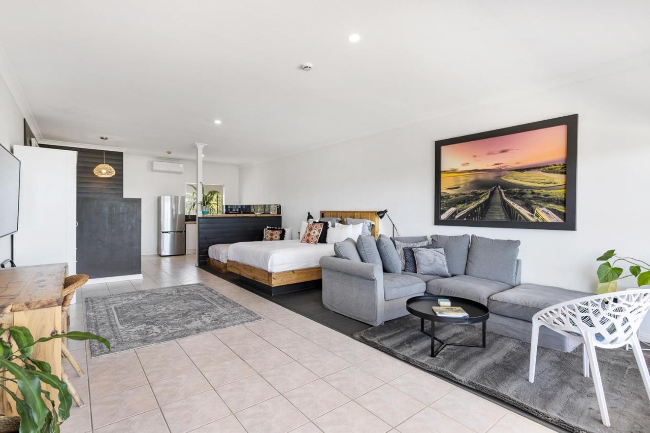 Coast Motel And Apartments Port Noarlunga Bagian luar foto