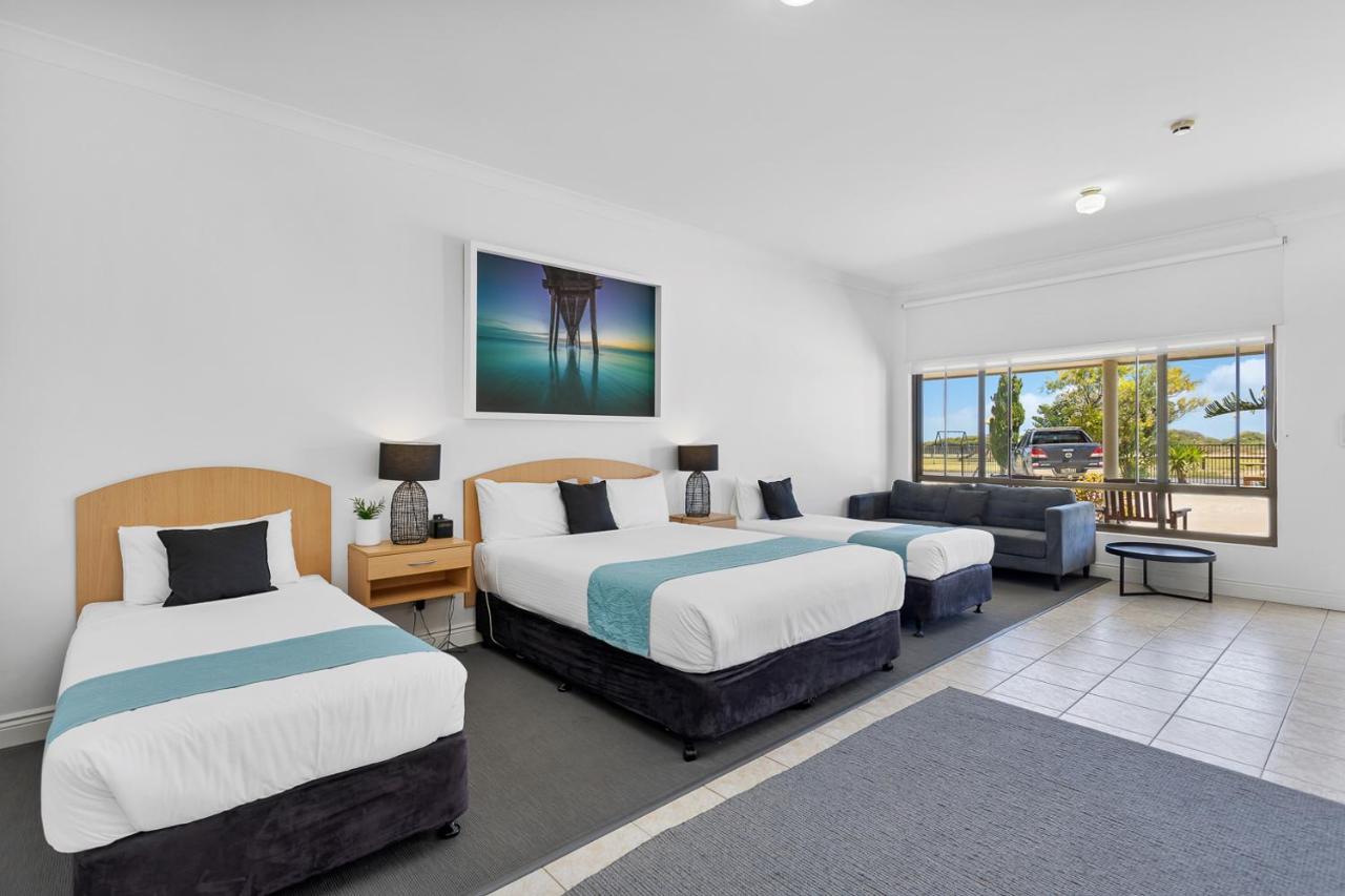 Coast Motel And Apartments Port Noarlunga Bagian luar foto