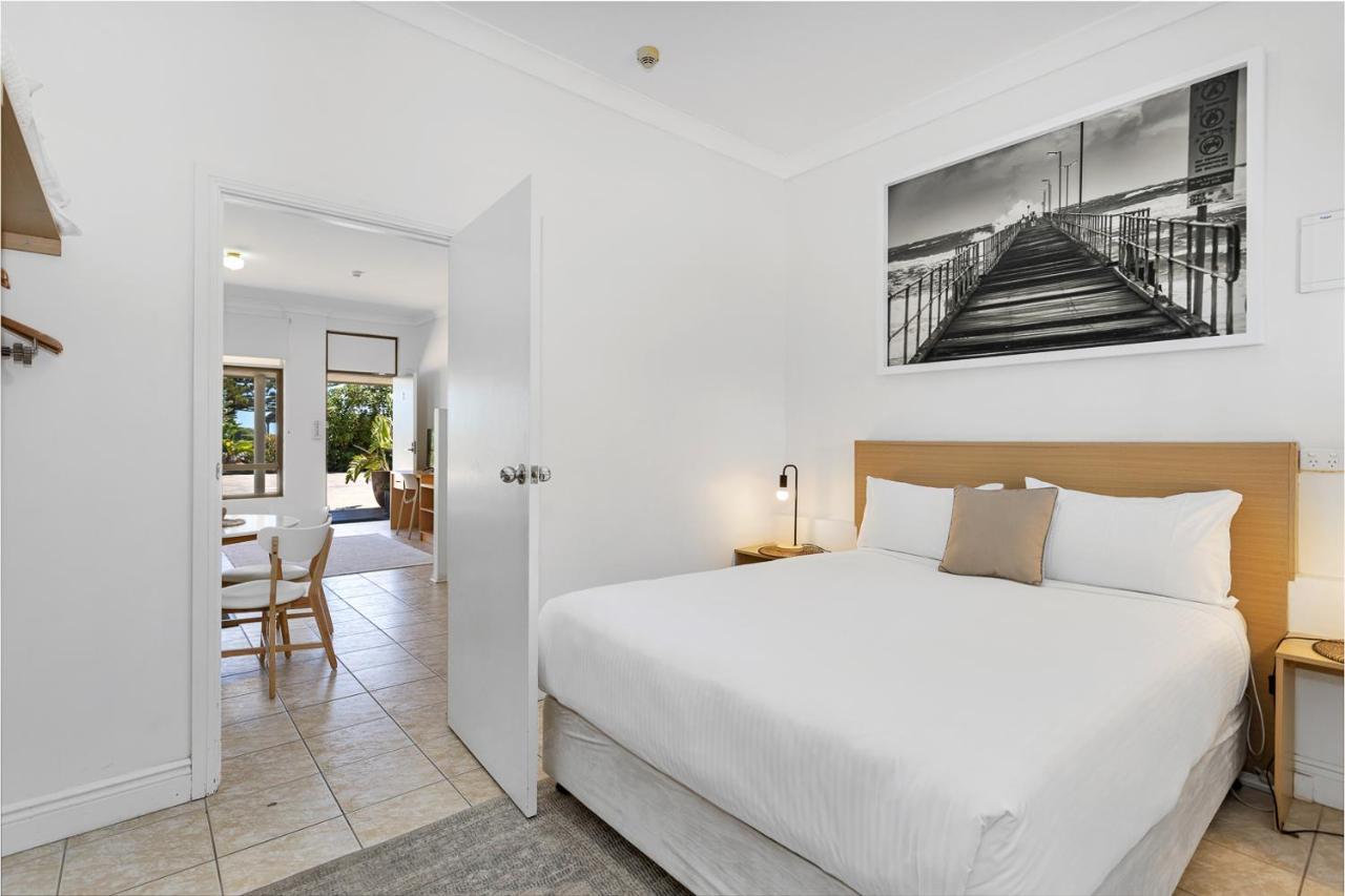 Coast Motel And Apartments Port Noarlunga Bagian luar foto