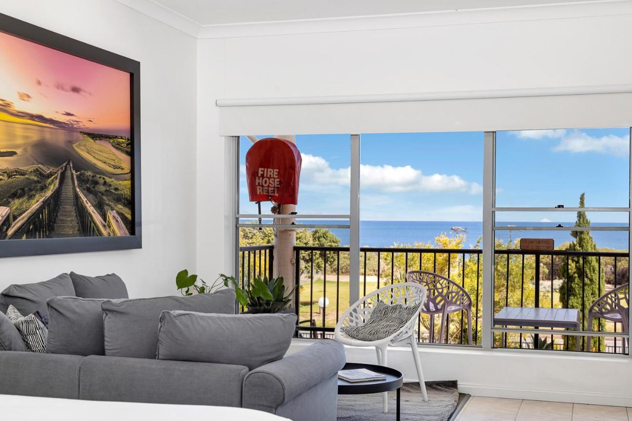 Coast Motel And Apartments Port Noarlunga Bagian luar foto