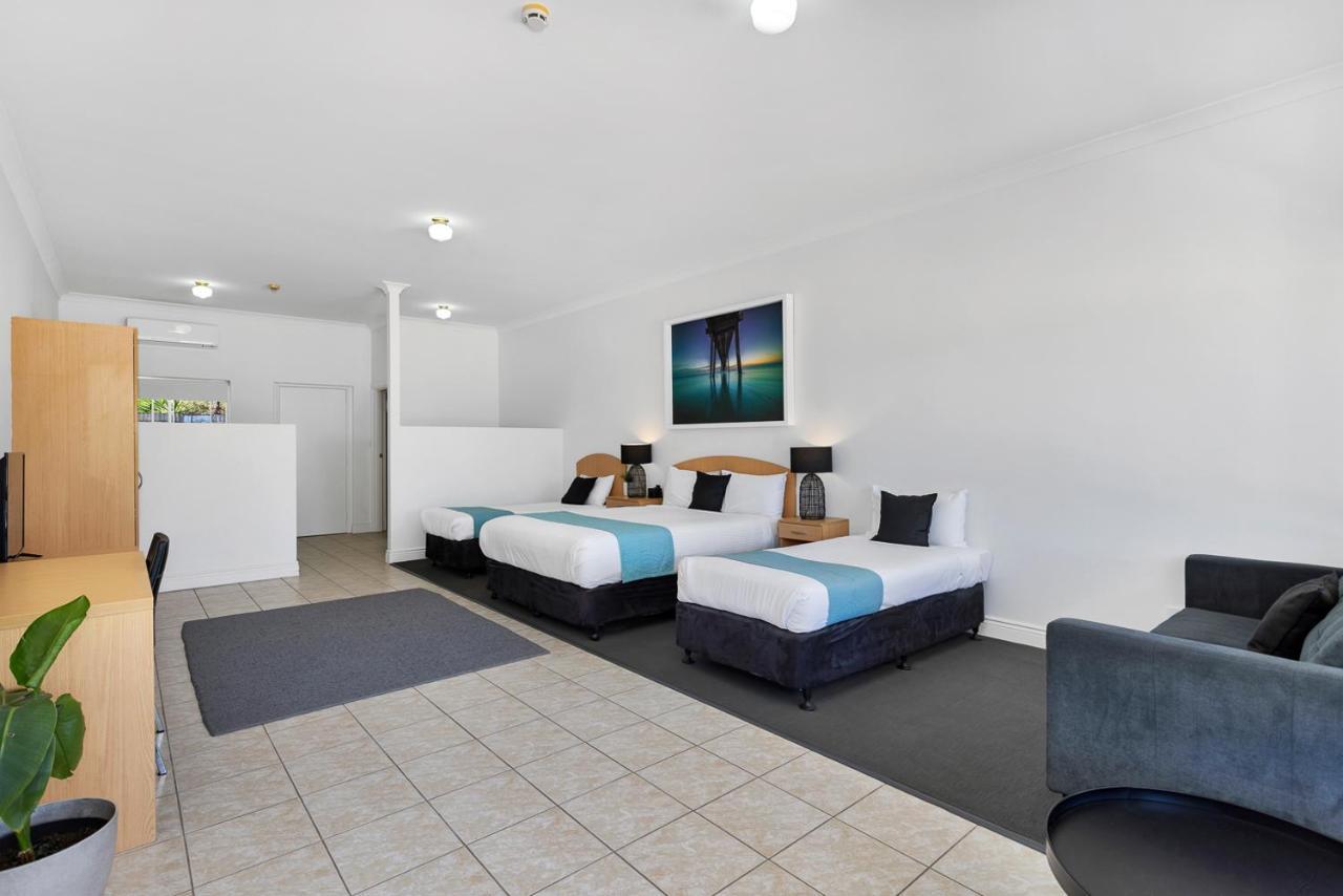 Coast Motel And Apartments Port Noarlunga Bagian luar foto