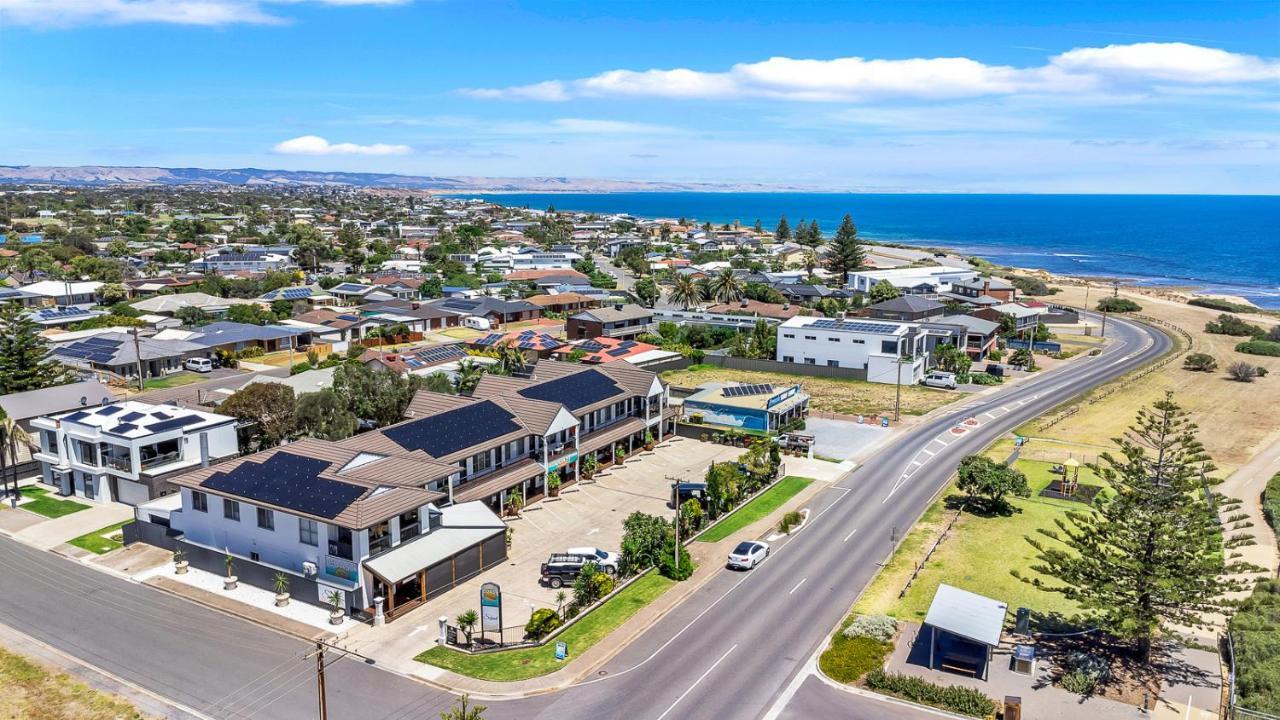 Coast Motel And Apartments Port Noarlunga Bagian luar foto